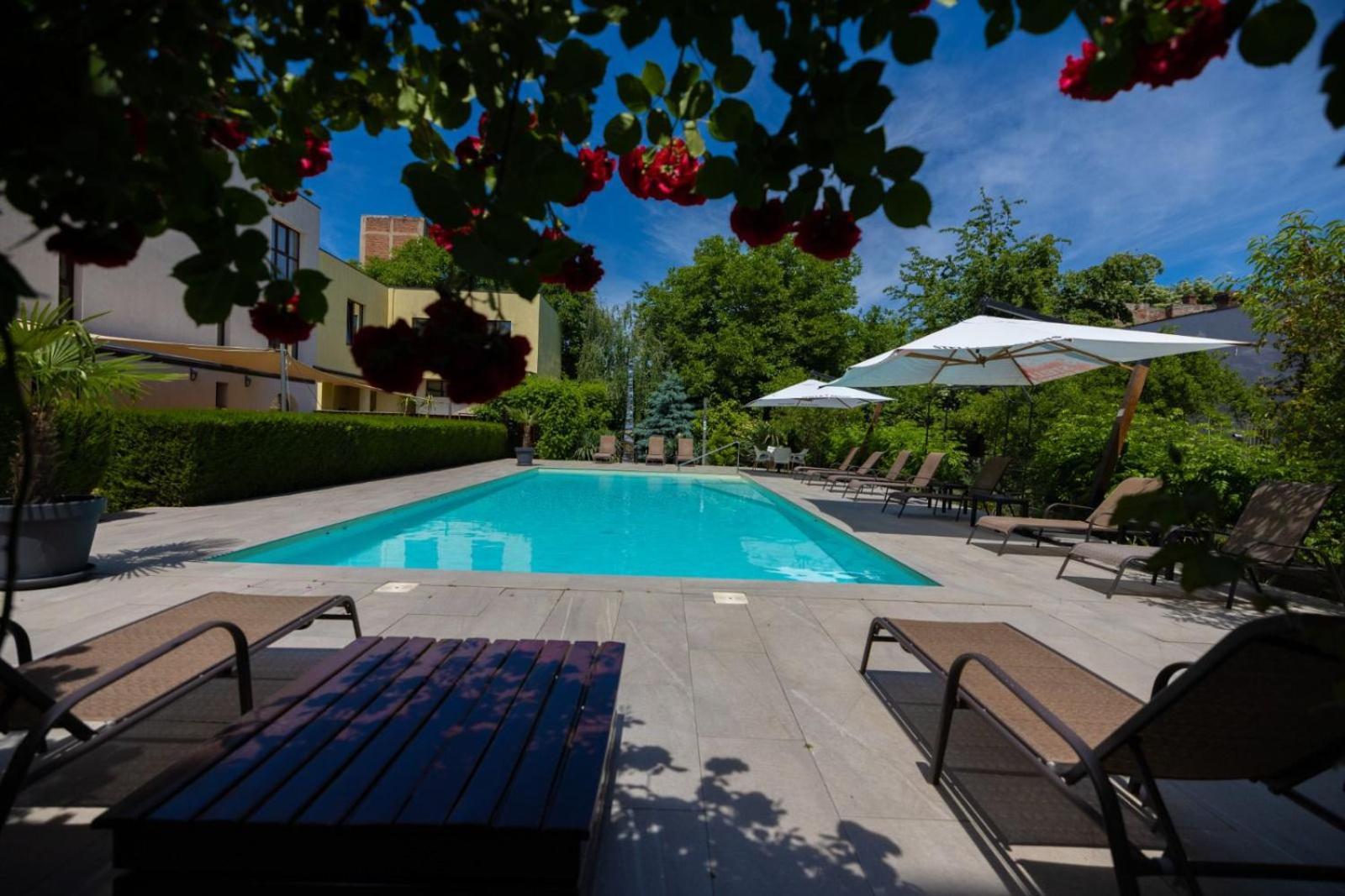 Hotel Perla Corp B Τιμισοάρα Εξωτερικό φωτογραφία