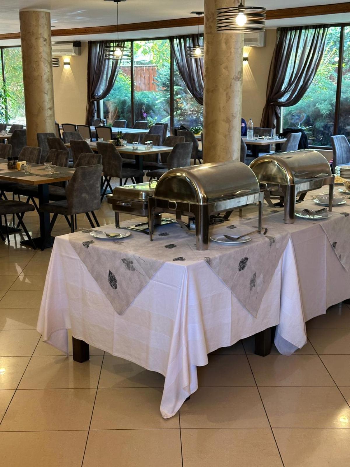 Hotel Perla Corp B Τιμισοάρα Εξωτερικό φωτογραφία