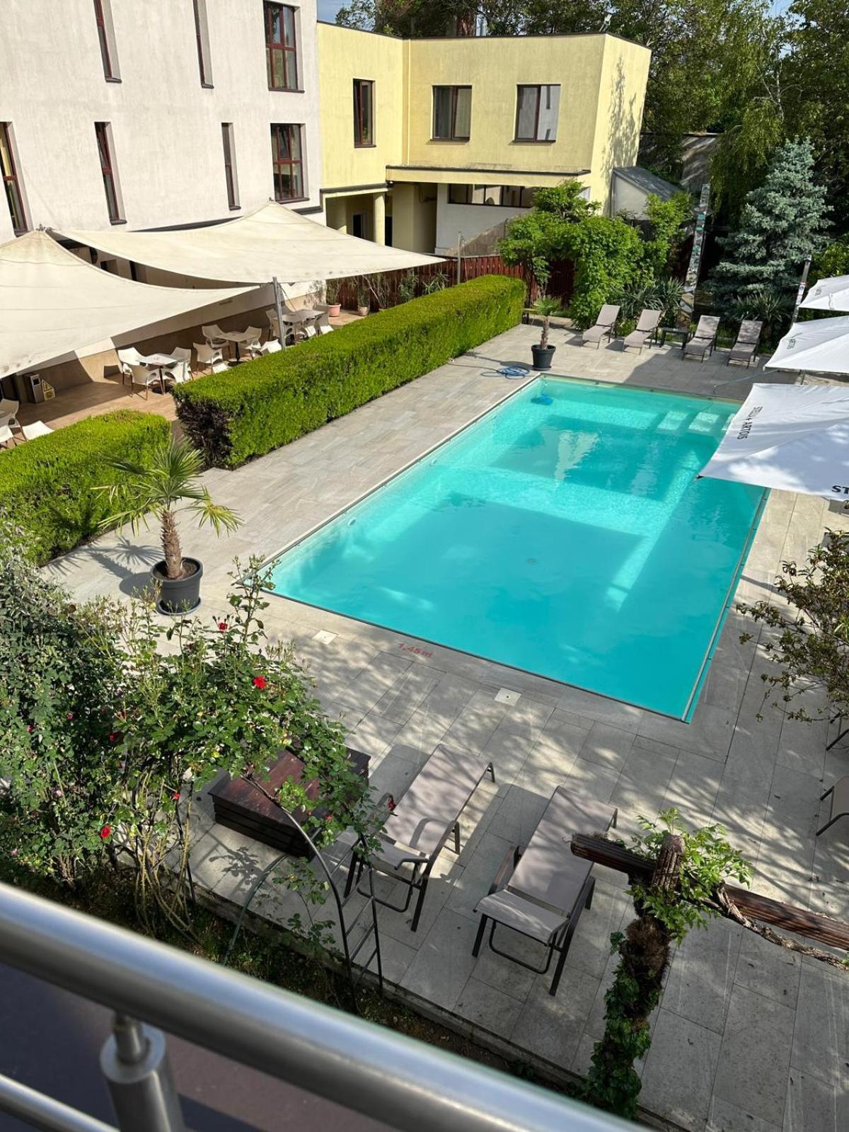 Hotel Perla Corp B Τιμισοάρα Εξωτερικό φωτογραφία